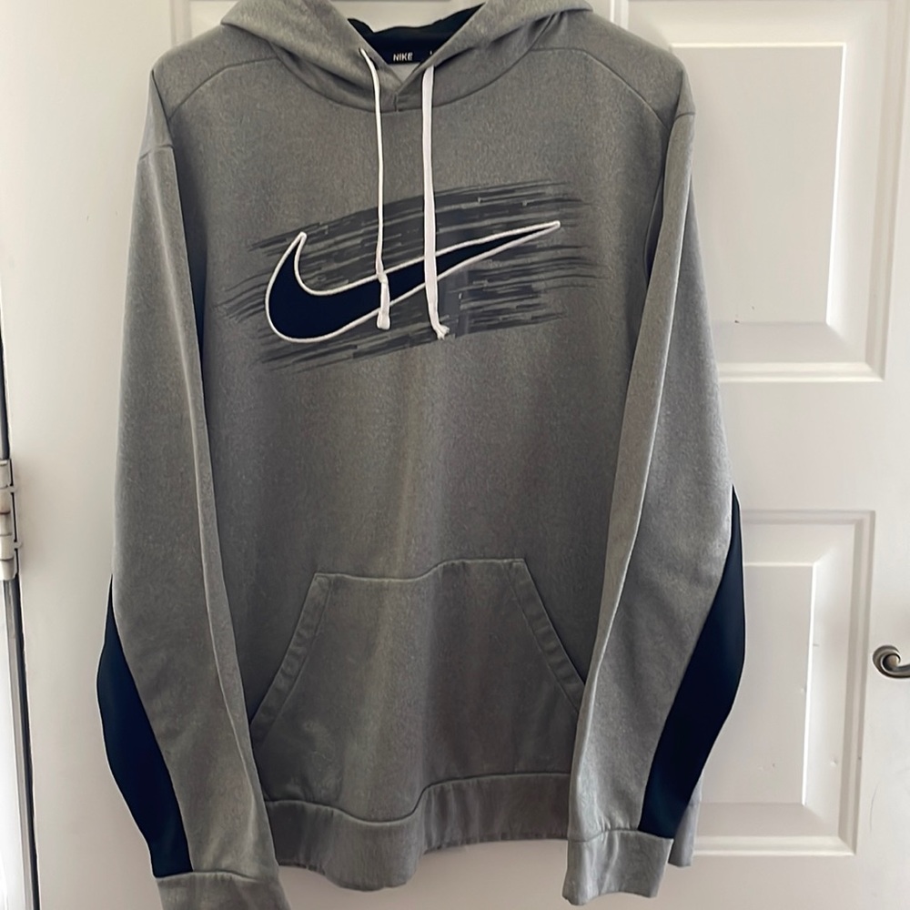 Nike hoodie. Size Large. Like new!